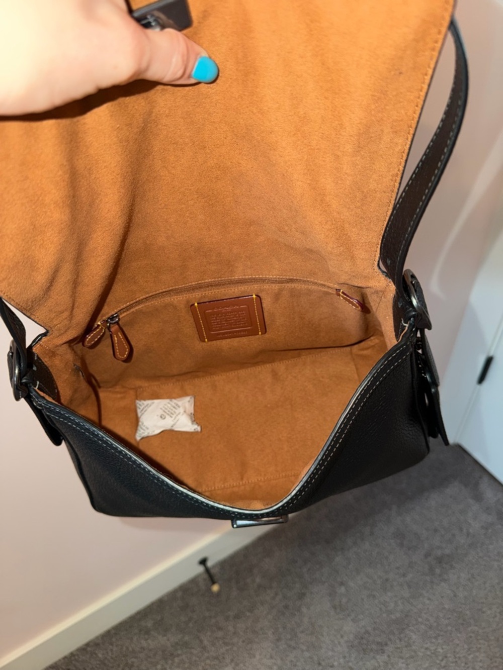 Coach Black Large Etta Flap Shoulder Bag - Picture 5 of 7
